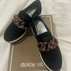NIB DOLCE VITA jhenne perf onyx size 6